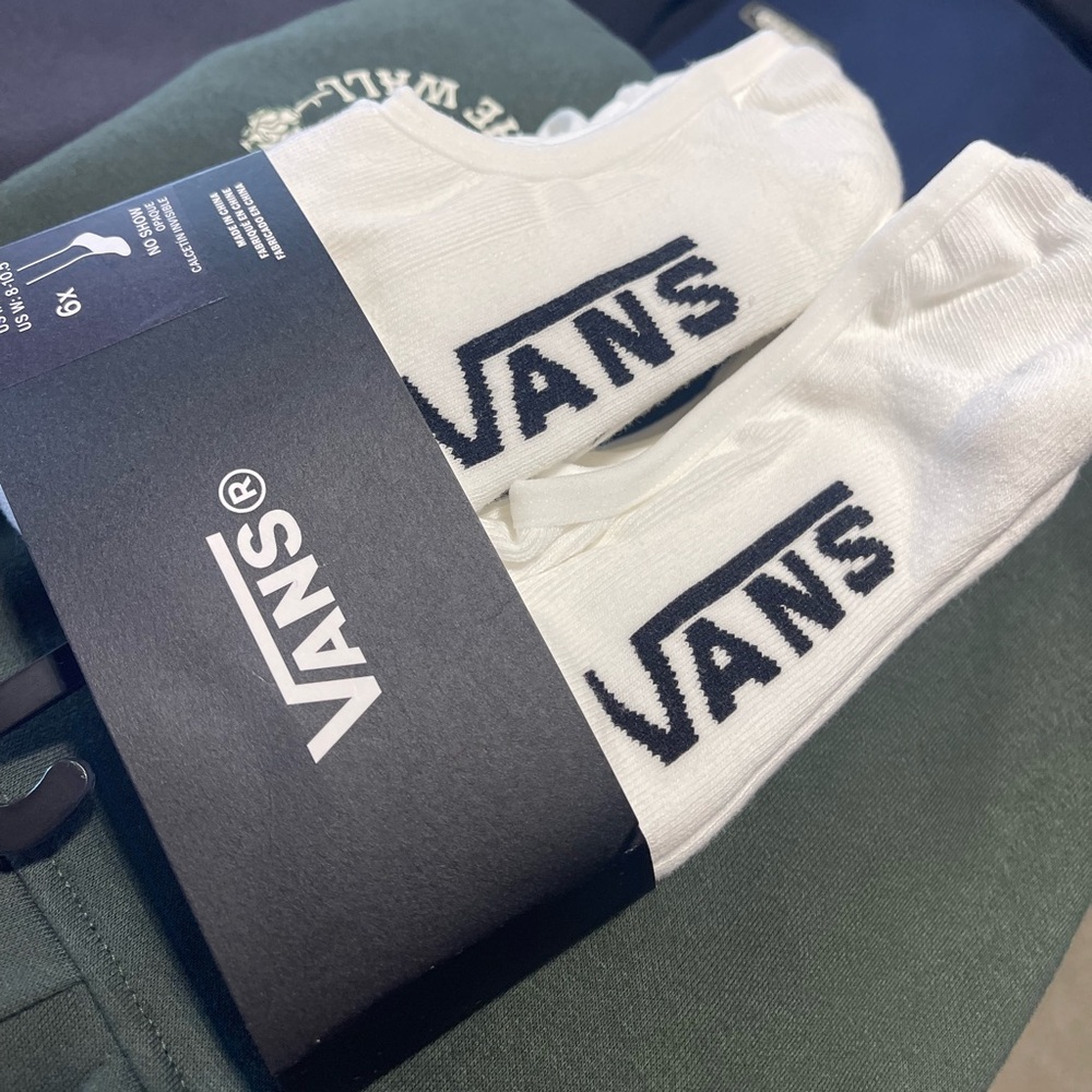 NWT authentic Vans NO SHOW Socks 6 pairs pack 
OPAQUE
CALCETÍN INVISIBLE
